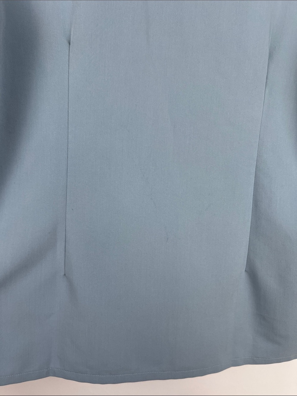FIGS Women's V-Neck Scrub Top in Light Blue Size XL - Picture 8 of 9